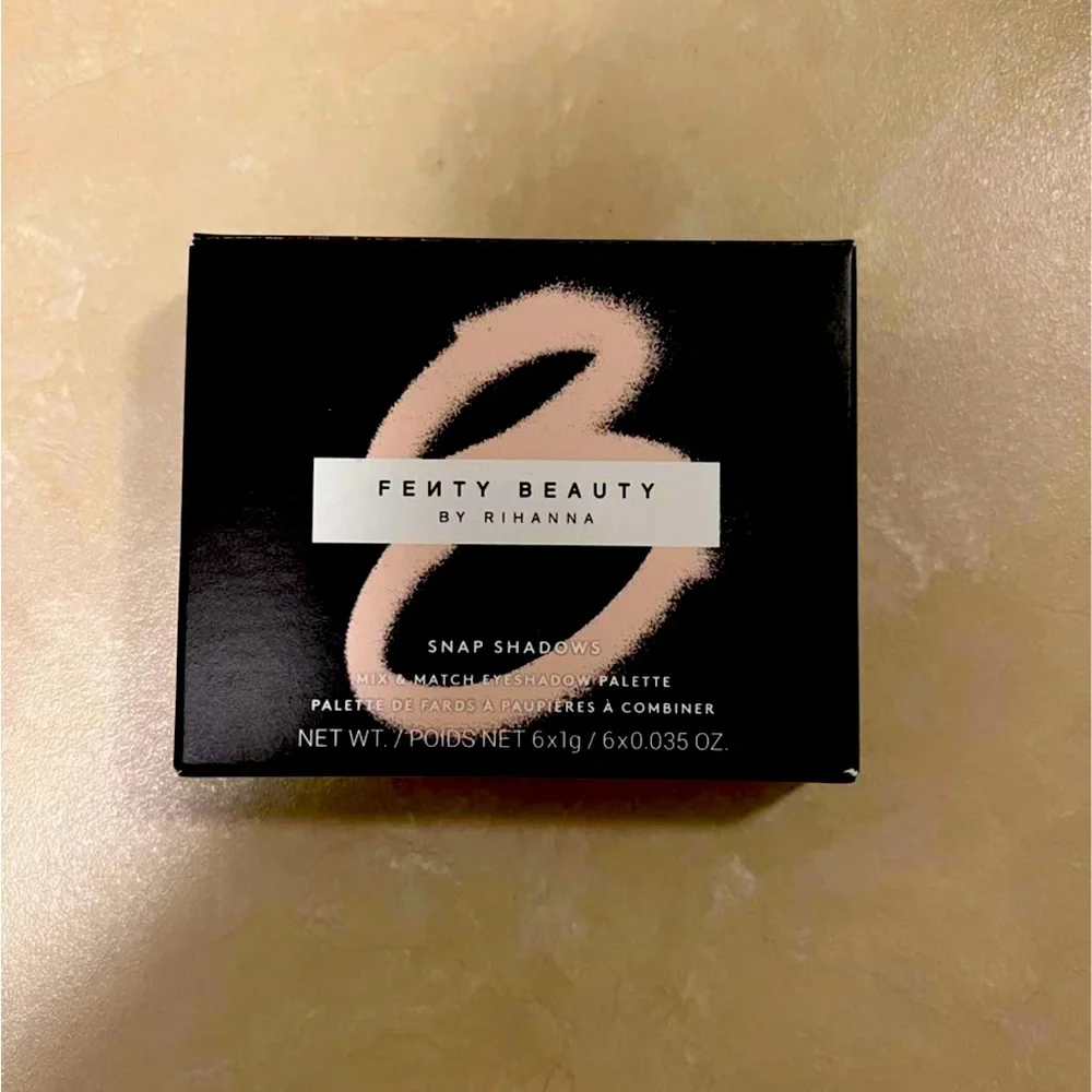 BNIB Fenty Beauty Snap Shadows eyeshadow palette - Picture 2 of 4
